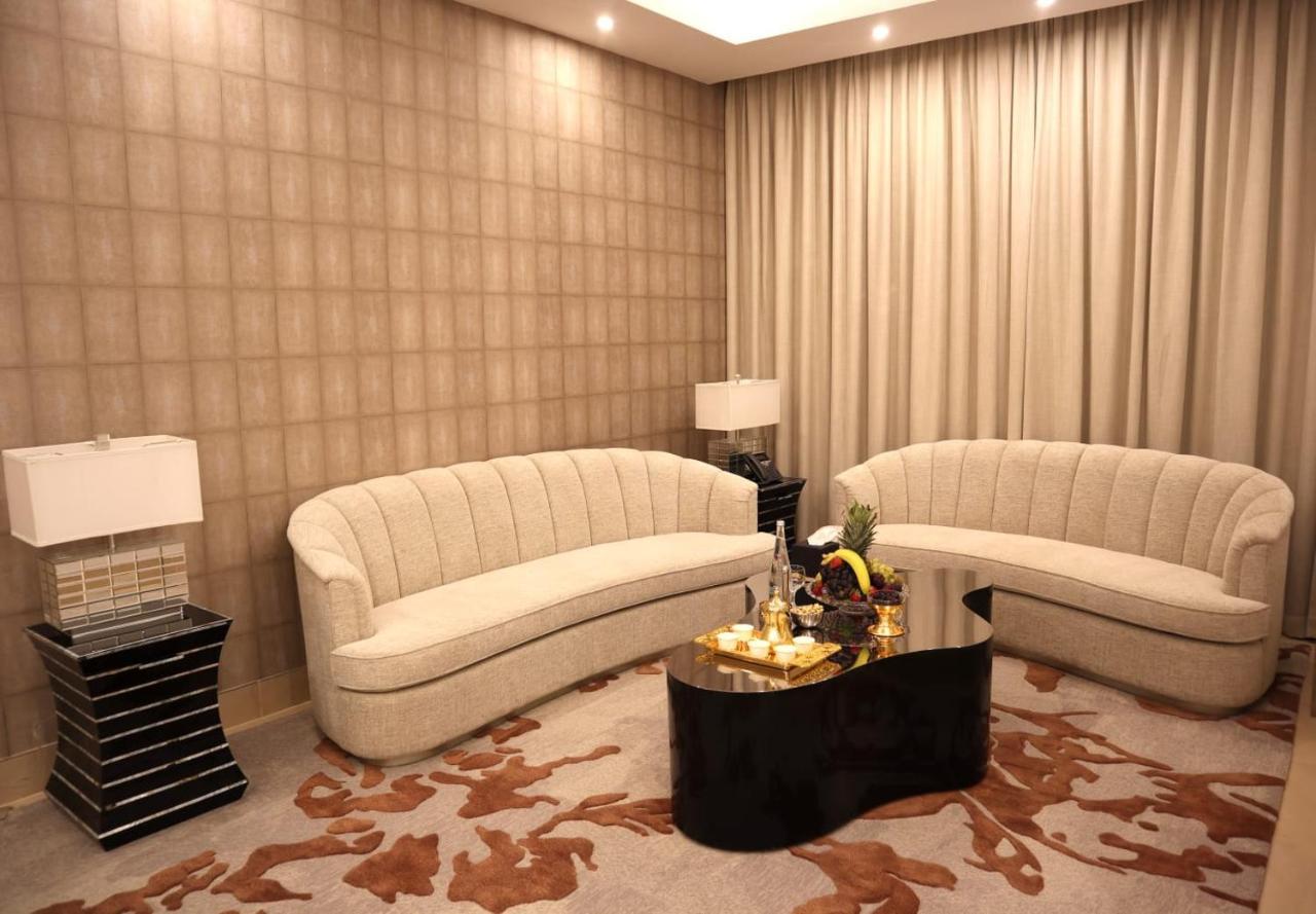 Sarwat Park Hotel Riyadh - Diplomatic Quarter Bagian luar foto