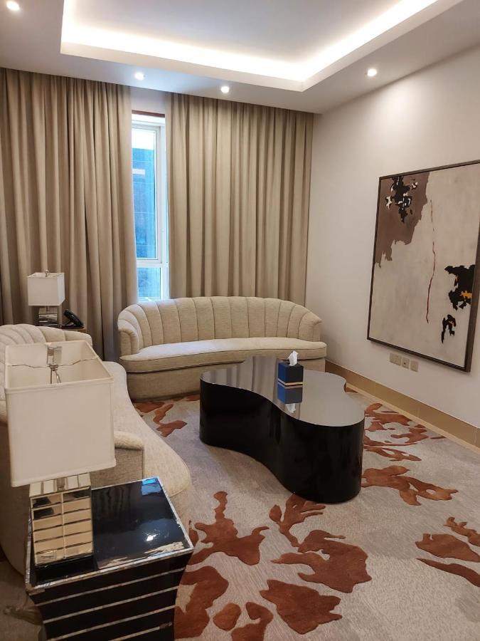 Sarwat Park Hotel Riyadh - Diplomatic Quarter Bagian luar foto