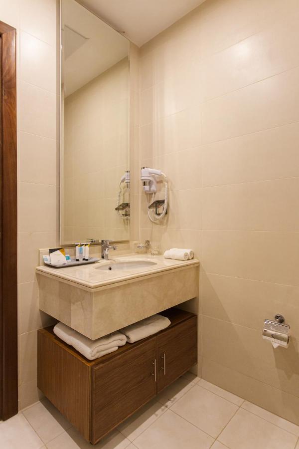 Sarwat Park Hotel Riyadh - Diplomatic Quarter Bagian luar foto