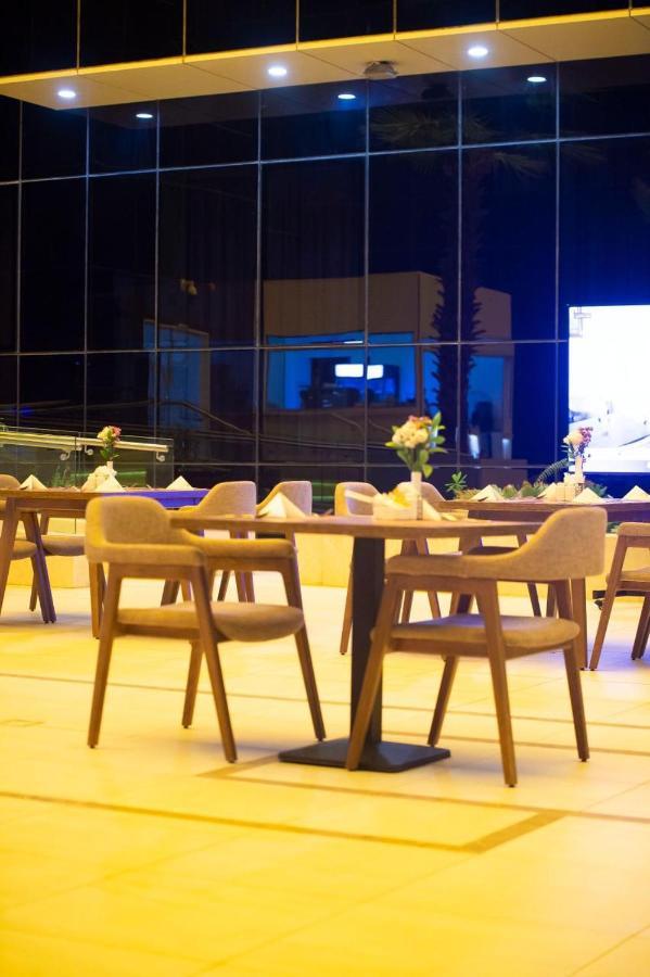 Sarwat Park Hotel Riyadh - Diplomatic Quarter Bagian luar foto
