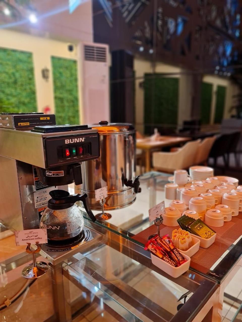 Sarwat Park Hotel Riyadh - Diplomatic Quarter Bagian luar foto